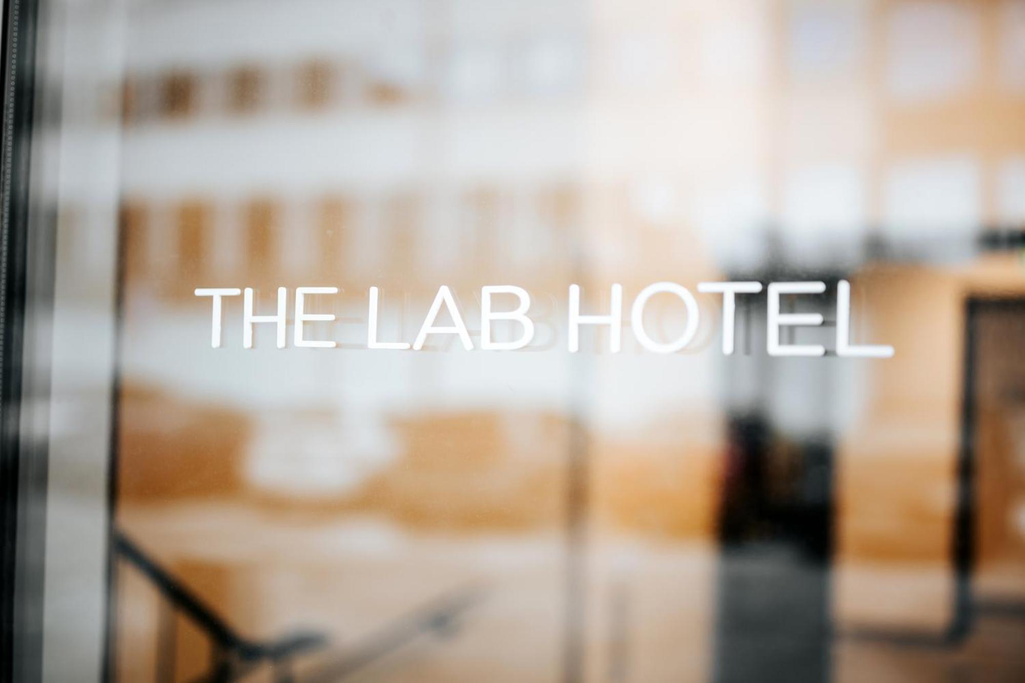 The Lab Hotel Solna Buitenkant foto